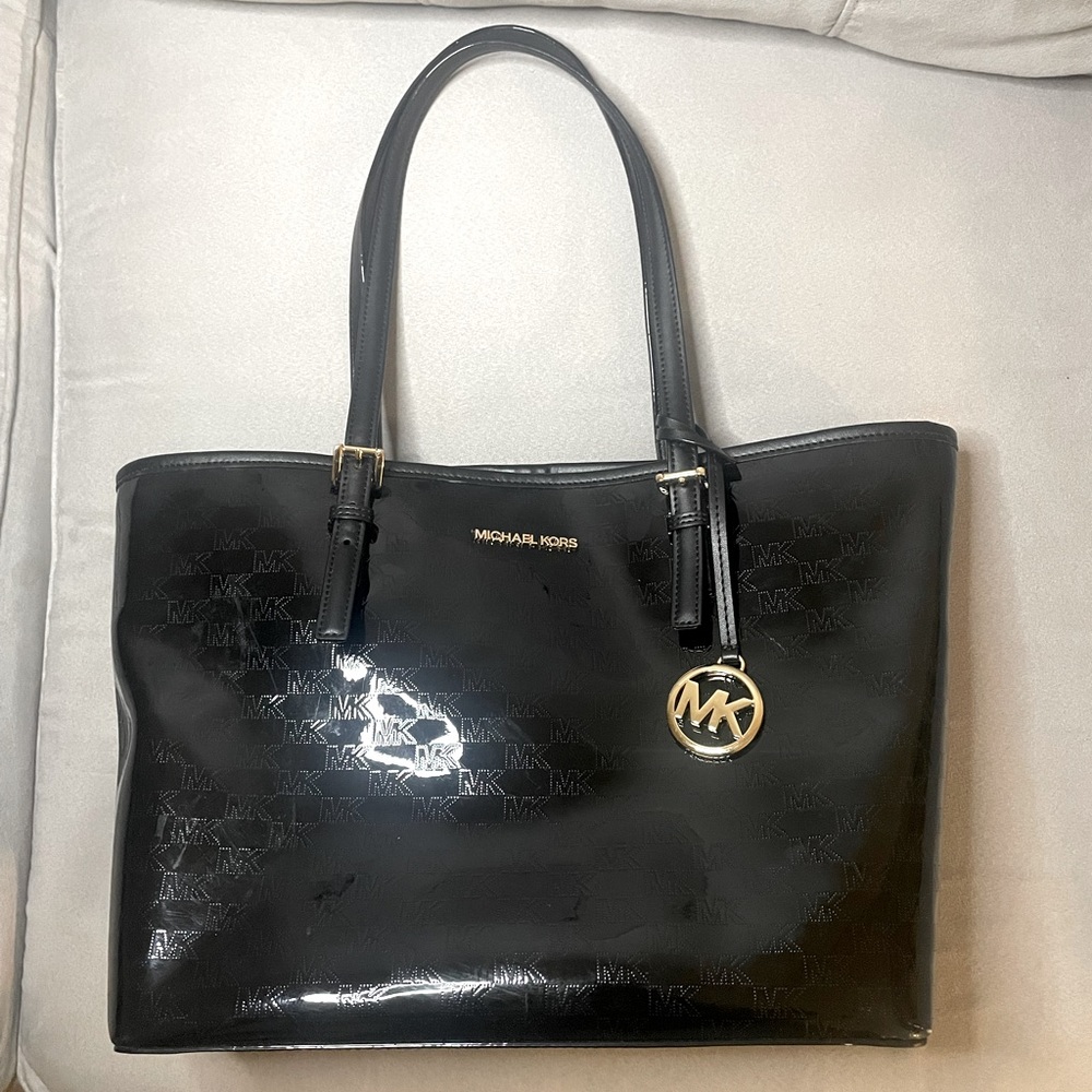 Michael Kors Purse black **SOLD**
